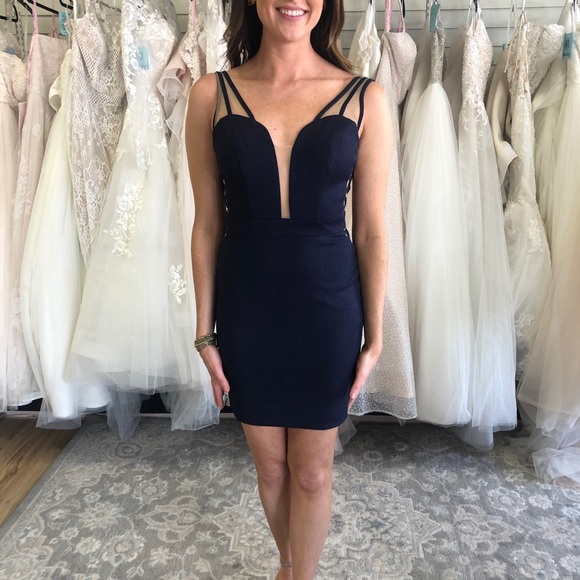 Short, Navy fitted Mini Dress with low back/cutout - Picture 6 of 6